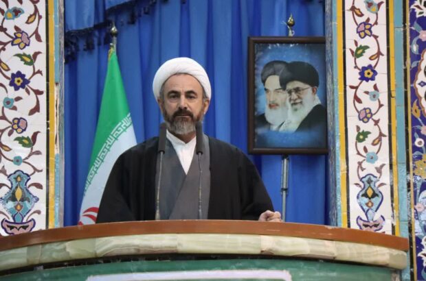 امروز عشق به انقلاب اسلامی و جمهوری اسلامی از عشق به ایران جدا نیست امروز عشق به انقلاب اسلامی و جمهوری اسلامی از عشق به ایران جدا نیست