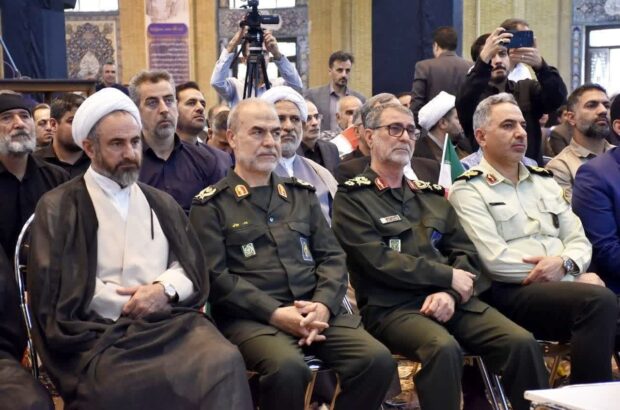 مردم ایلام چهلمین روز عروج شهدای اقتدار را برگزار کردند
