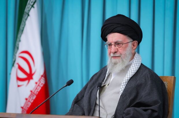 رهبر معظم انقلاب اسلامی: اتحاد ملی ایران، همان اتحاد ملی ۲۳ خرداد است همه مسئولند