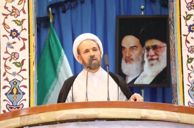 زیبنده استان نیست که مردم برای یک بلیط معطل شوند/ فرودگاه ایلام با سالن شکیل اما بدون پرواز؛ مردم همچنان سرگردان