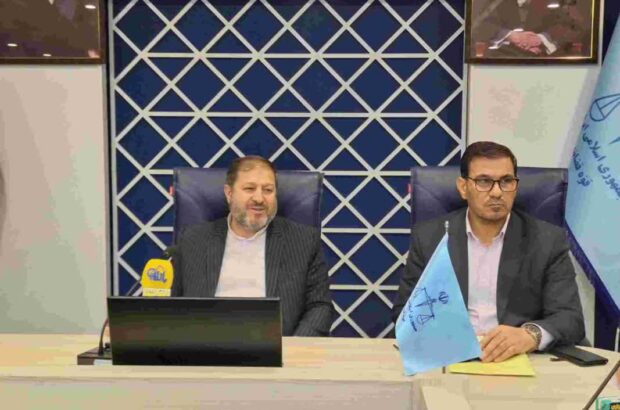 خدمت به مردم یک امانت الهی است و مدیران باید این موقعیت را فرصتی برای خدمت بدانند نه امتیاز شخصی
