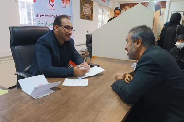 مدیرکل بنیاد شهید و امور ایثارگران استان ایلام پاسخگوی ۶۸ نفر از جامعه ایثارگران شد