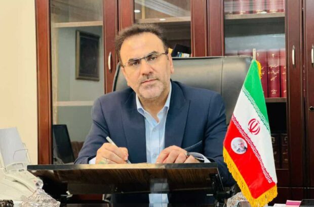 ورود دادستان ایلام به ضرب و شتم ارباب رجوع در شورای شهر ورود دادستان ایلام به ضرب و شتم ارباب رجوع در شورای شهر