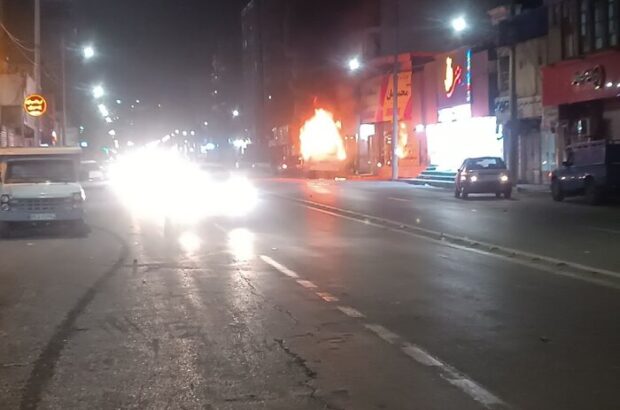 قمه و چاقو و تفنگ هیچ سنخیتی با اعتراض ندارد/ اینها یعنی عرض اندام برای امنیت مردم/ یعنی عبور از خط قرمز/ یعنی دست به اسلحه بردن در راستای خواست گروهکهای تجزیه طلب