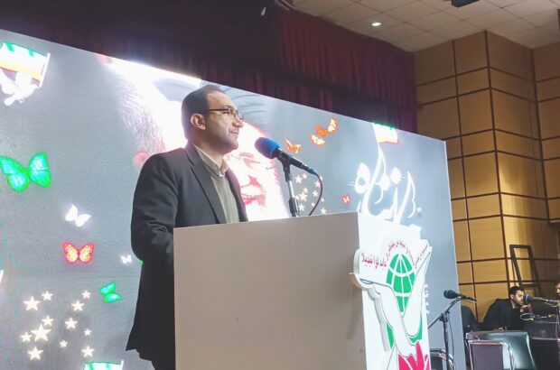 بنیاد شهید خادم و نوکر جامعه ایثارگری است/هر خدمتی در برابر عظمت فداکاری جانبازان و شهدا ناچیز است
