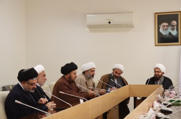 غبار محرومیت ۱۶ ساله بر چهره ایلام نشسته است/ نه آزادراه داریم، نه بزرگراه و نه راه‌آهن!/ بودجه فرهنگی استان «صفر» است