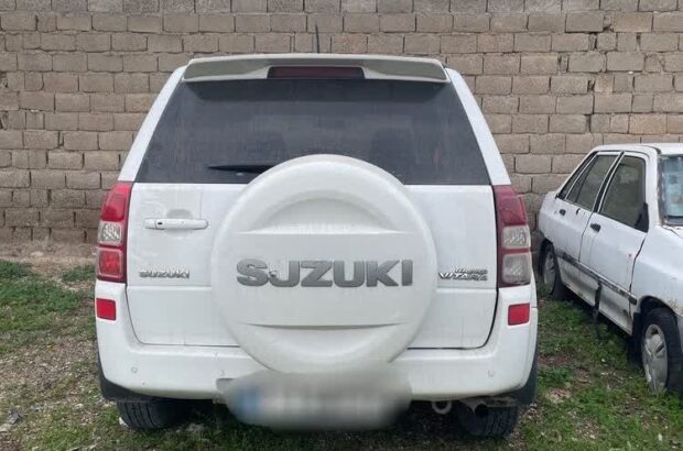 توقیف خودرو با ۱۵۷ میلیون ریال خلافی توقیف خودرو با ۱۵۷ میلیون ریال خلافی