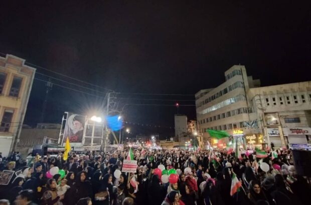 همچنان در خیابان‌های ایران فریاد اتحاد بر علیه دشمن سر دهید/ به مسئولین کشور، تیم مذاکره کننده و نیروهای مسلح اعتماد کنید که همگی پشت سر رهبری در دفاع از منافع ملی کشور قرار دارند