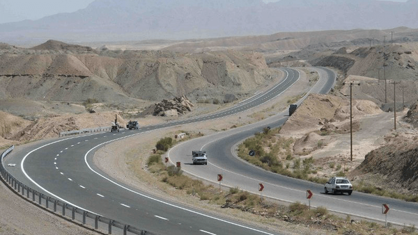 ۲کیلومتر از مسیر دهلران–مهران تا پایان هفته زیر بار ترافیک میرود ۲کیلومتر از مسیر دهلران–مهران تا پایان هفته زیر بار ترافیک میرود